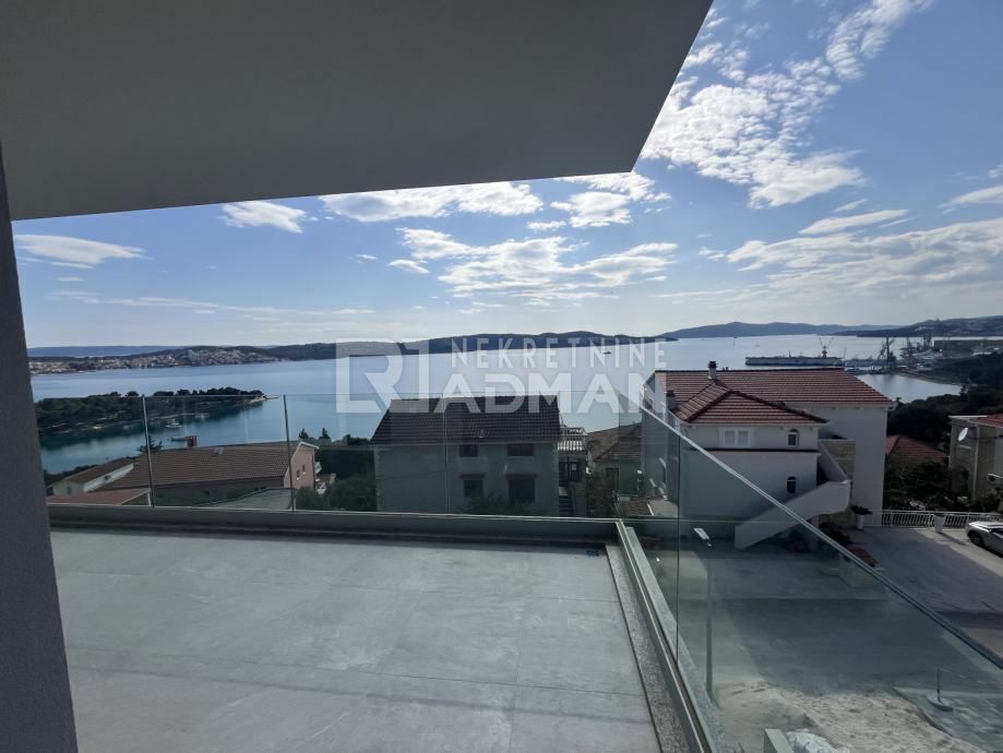 Appartamento Okrug Gornji, Okrug, 146,30m2