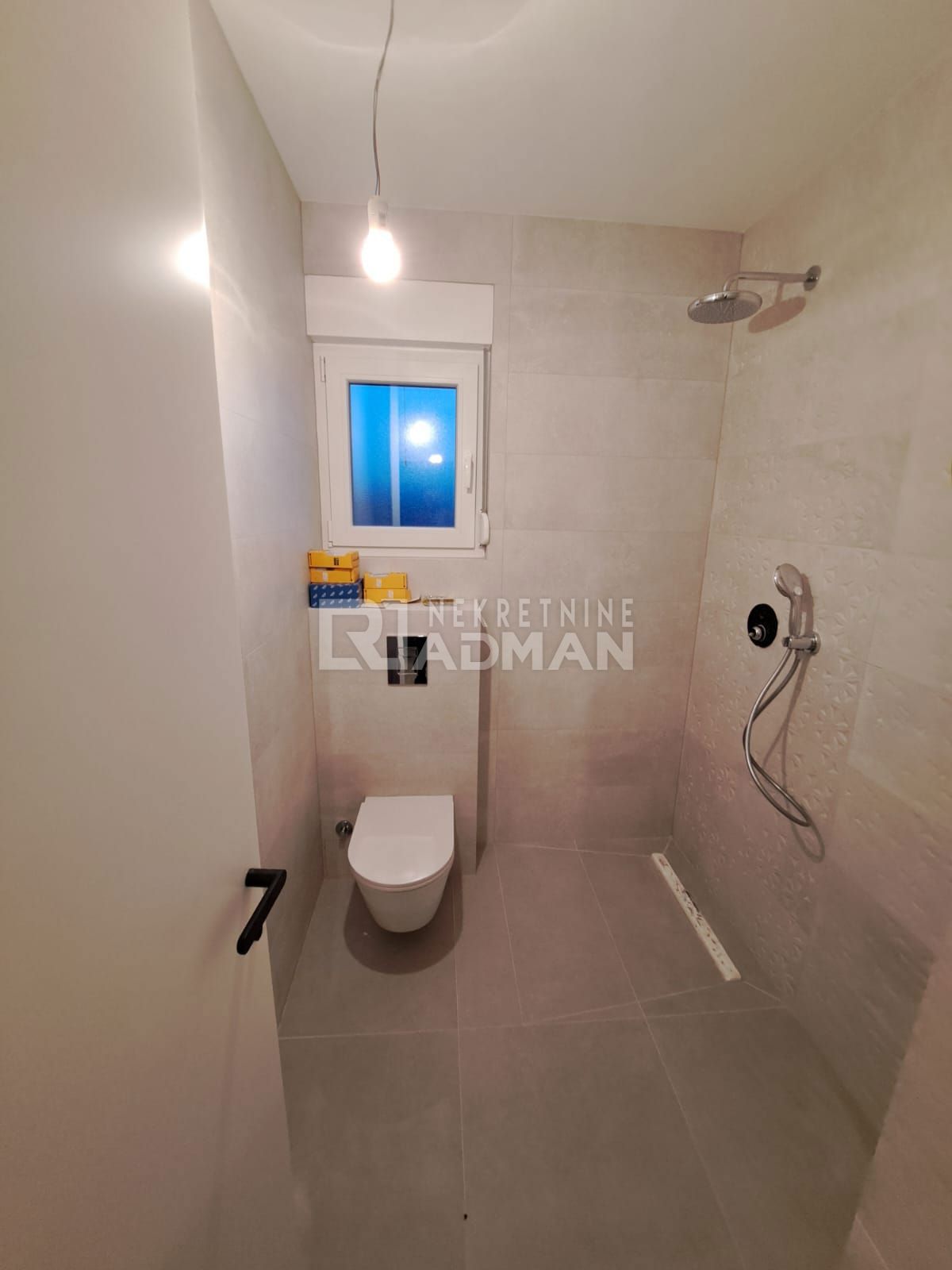 Appartamento Gornji Okrug, Delnice, 171,14m2