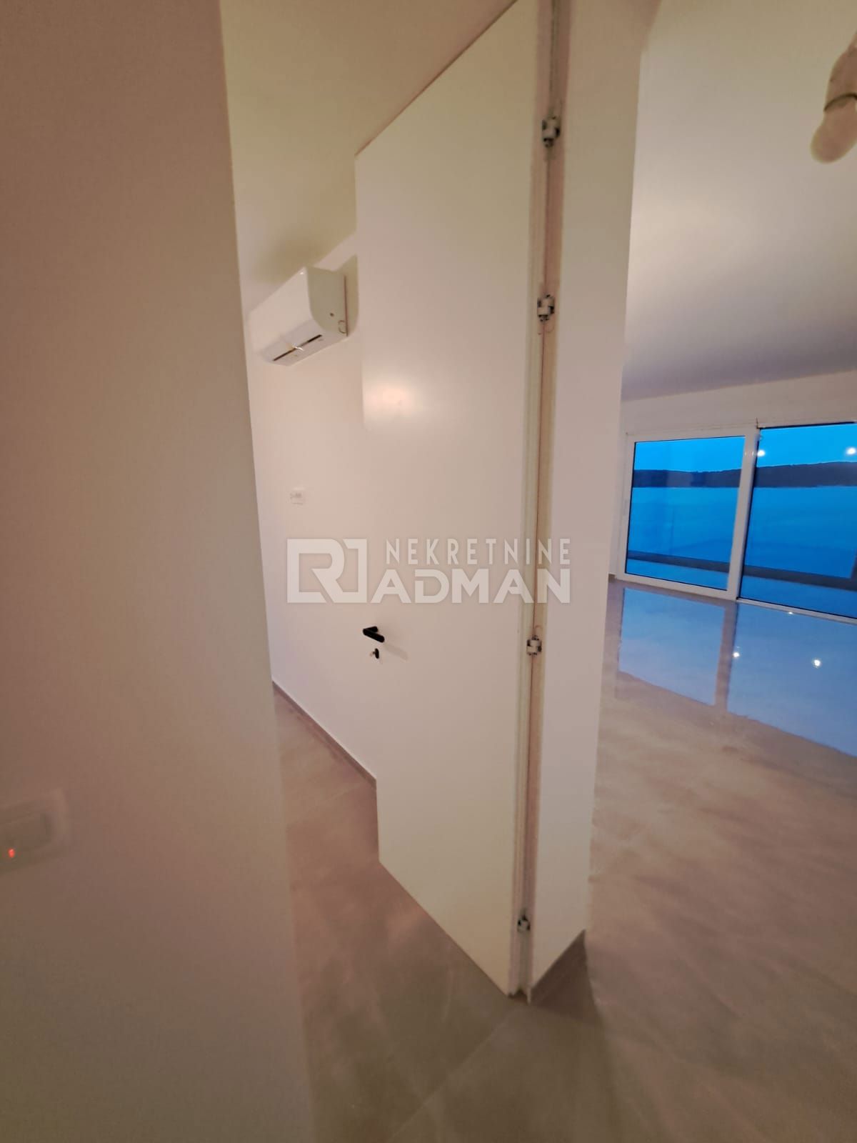 Appartamento Gornji Okrug, Delnice, 171,14m2
