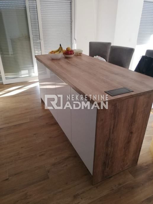 Casa Kaštel Sućurac, Kaštela, 380m2