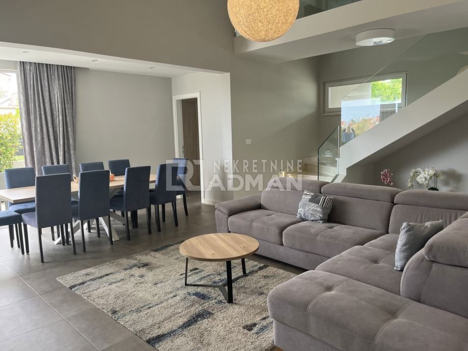 Casa Kaštel Kambelovac, Kaštela, 402m2