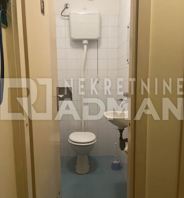 Appartamento Travarica, Trogir, 77m2