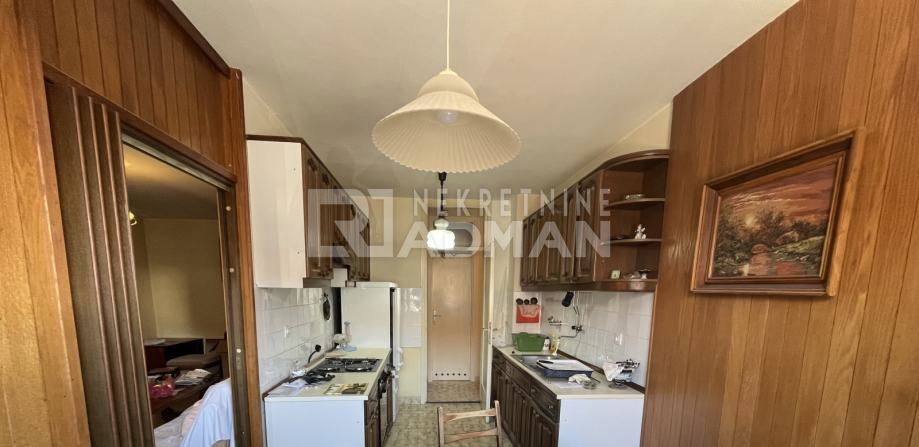 Appartamento Travarica, Trogir, 77m2