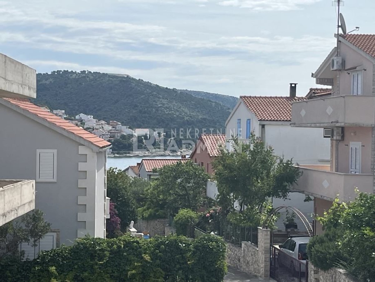 Appartamento Okrug Gornji, Okrug, 105m2