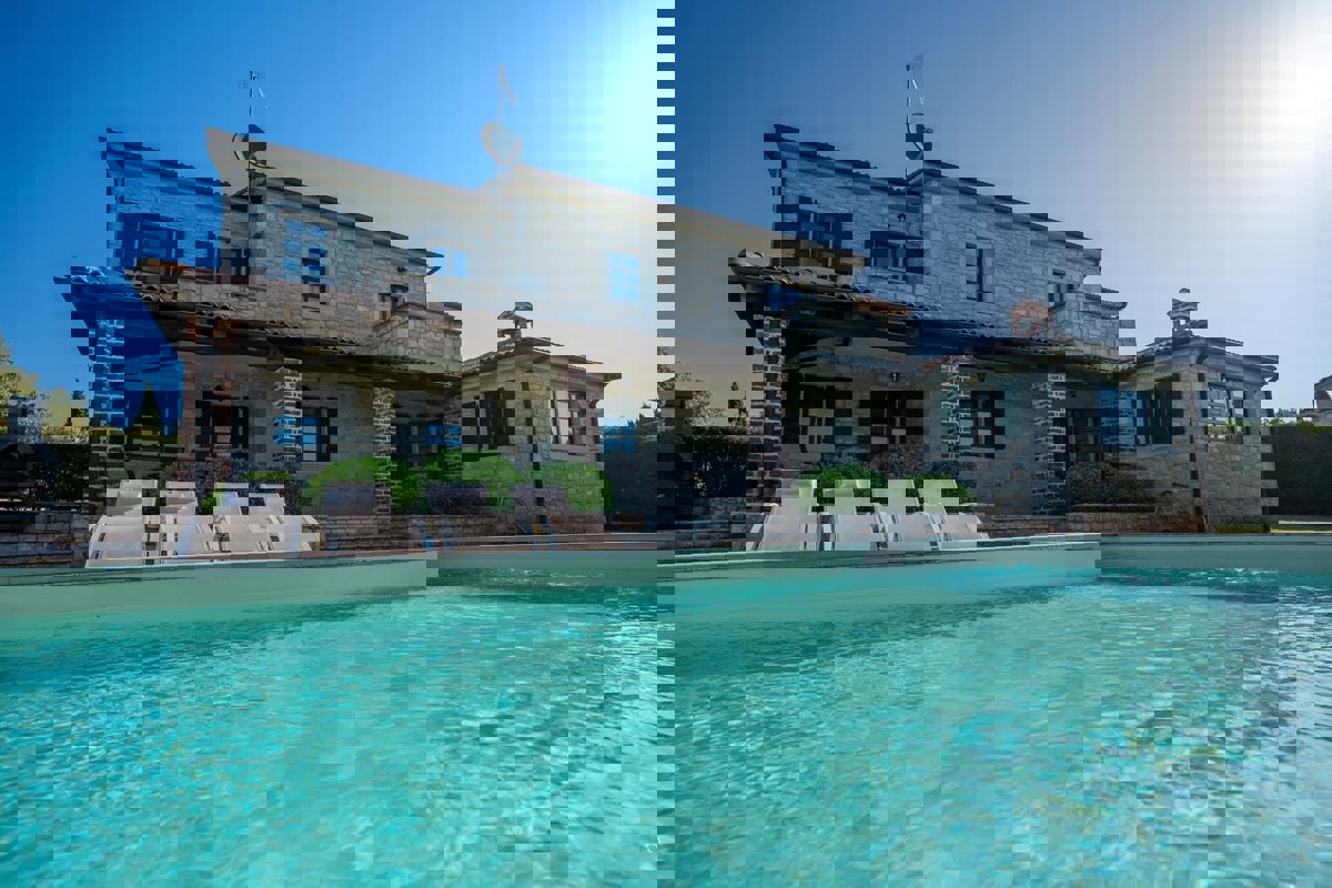 SVETI LOVREC - VILLA RUSTICA IN VENDITA