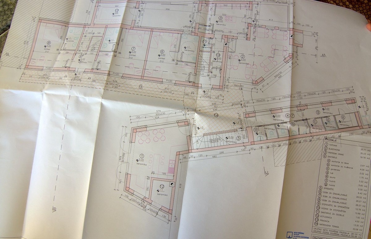 DINTORNI DI BUJE - TERRENO CON PERMESSO DI COSTRUIRE PER COSTRUIRE UNA PENSIONE