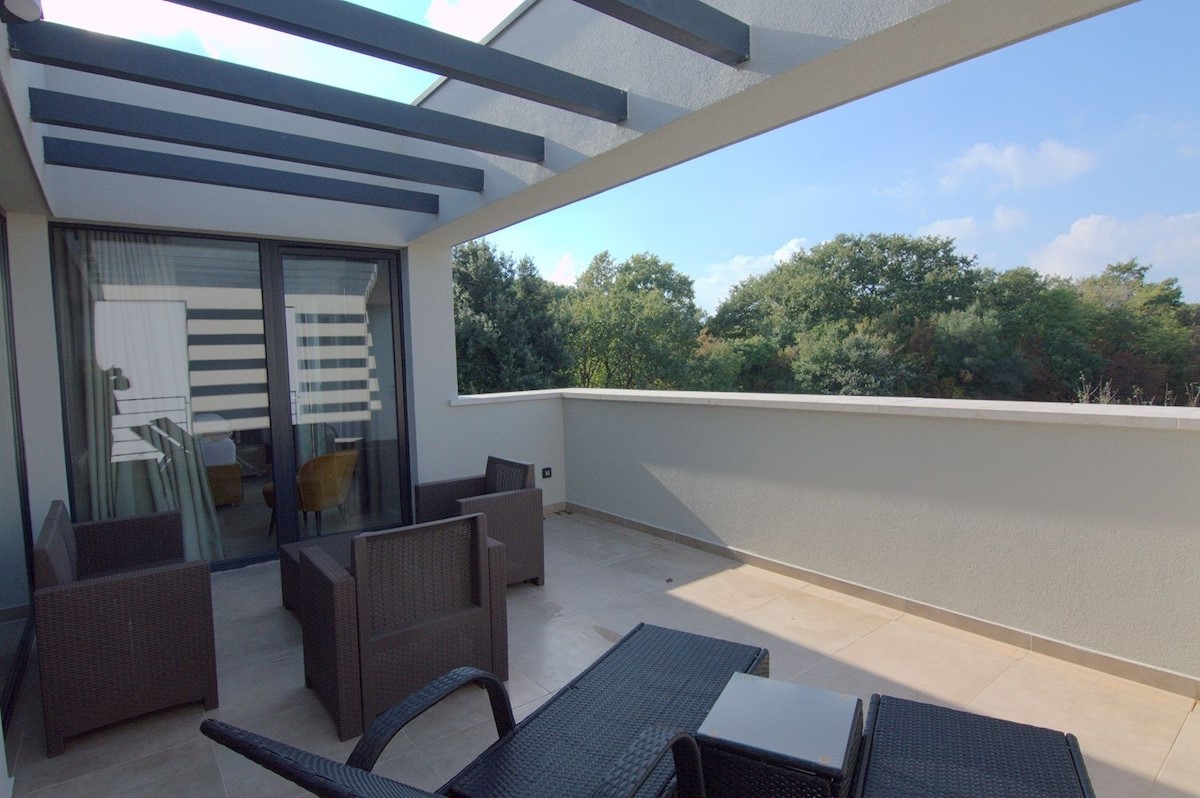 PARENZO-VILLA MODERNA DI LUSSO IN VENDITA