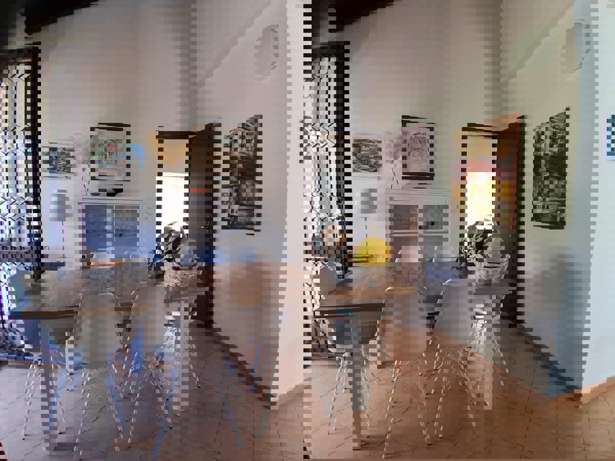 ČERVAR PORAT - CASA IN VENDITA A 400 M DALLA SPIAGGIA