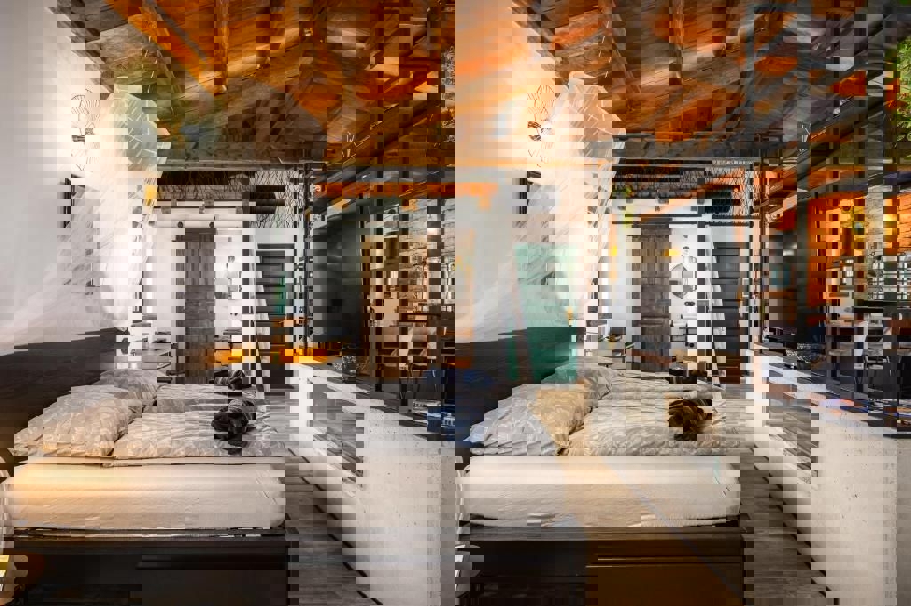 KAŠTELIR - AFFASCINANTE CASA AL PIANO TERRA CON GARAGE IN VENDITA