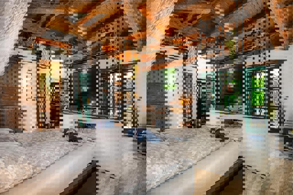 KAŠTELIR - AFFASCINANTE CASA AL PIANO TERRA CON GARAGE IN VENDITA