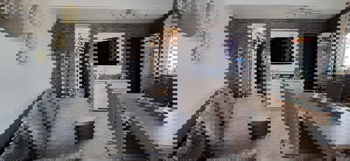 FUNTANA - MODERNO APPARTAMENTO CON GIARDINO IN VENDITA VICINO AL MARE