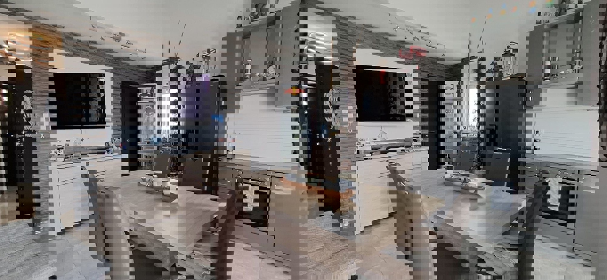 FUNTANA - MODERNO APPARTAMENTO CON GIARDINO IN VENDITA VICINO AL MARE