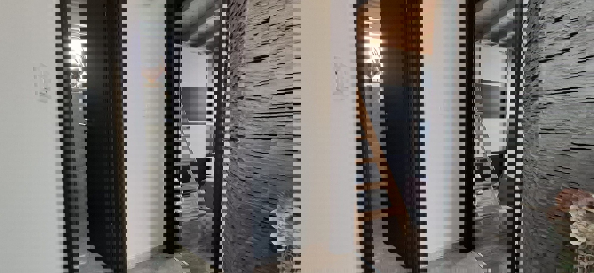 FUNTANA - MODERNO APPARTAMENTO CON GIARDINO IN VENDITA VICINO AL MARE