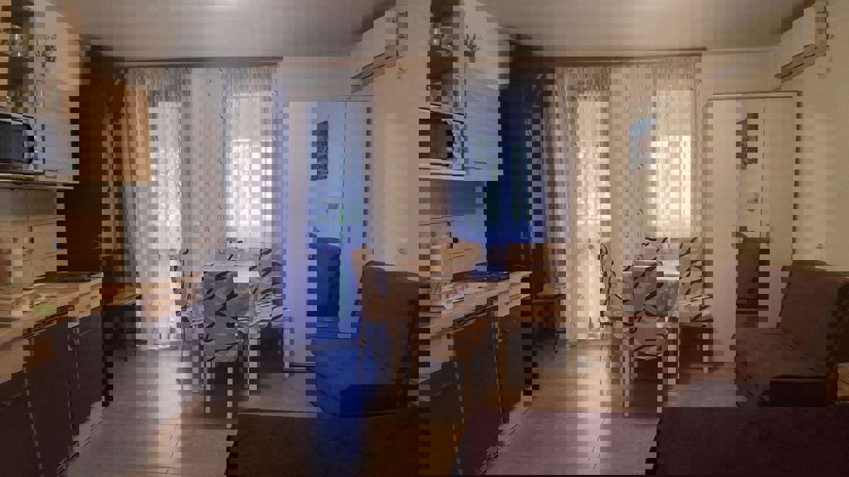 ČERVAR PORAT APPARTAMENTO RISTRUTTURATO IN VENDITA, 1° PIANO