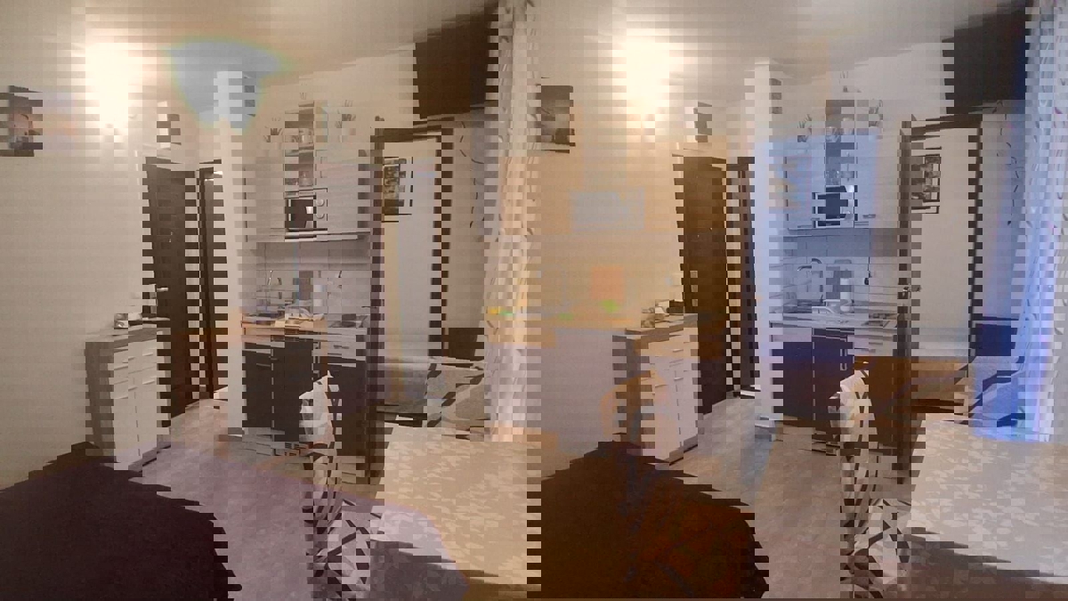 ČERVAR PORAT APPARTAMENTO RISTRUTTURATO IN VENDITA, 1° PIANO