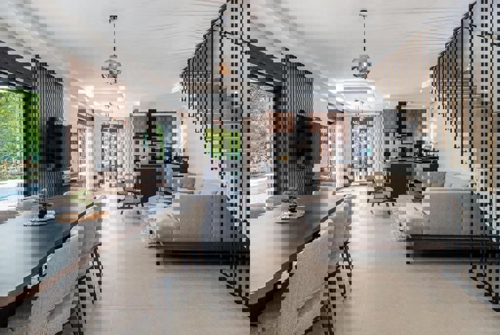 PARENZO 2 KM-VILLA DI LUSSO CON PISCINA IN VENDITA