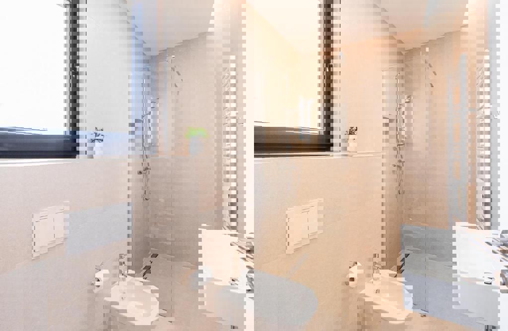 PARENZO 2 KM-VILLA DI LUSSO CON PISCINA IN VENDITA