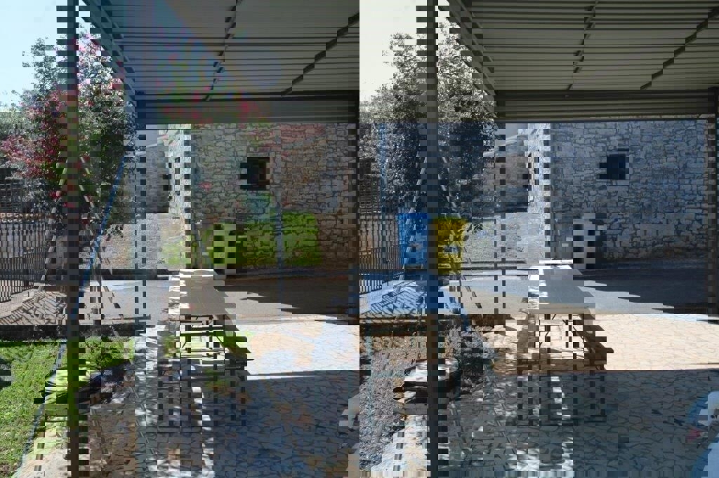 PARENZO-TENUTA IN PIETRA  VICINO A PARENZO E AL MARE