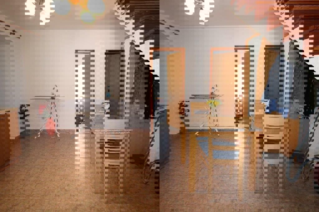 PARENZO-TENUTA IN PIETRA  VICINO A PARENZO E AL MARE