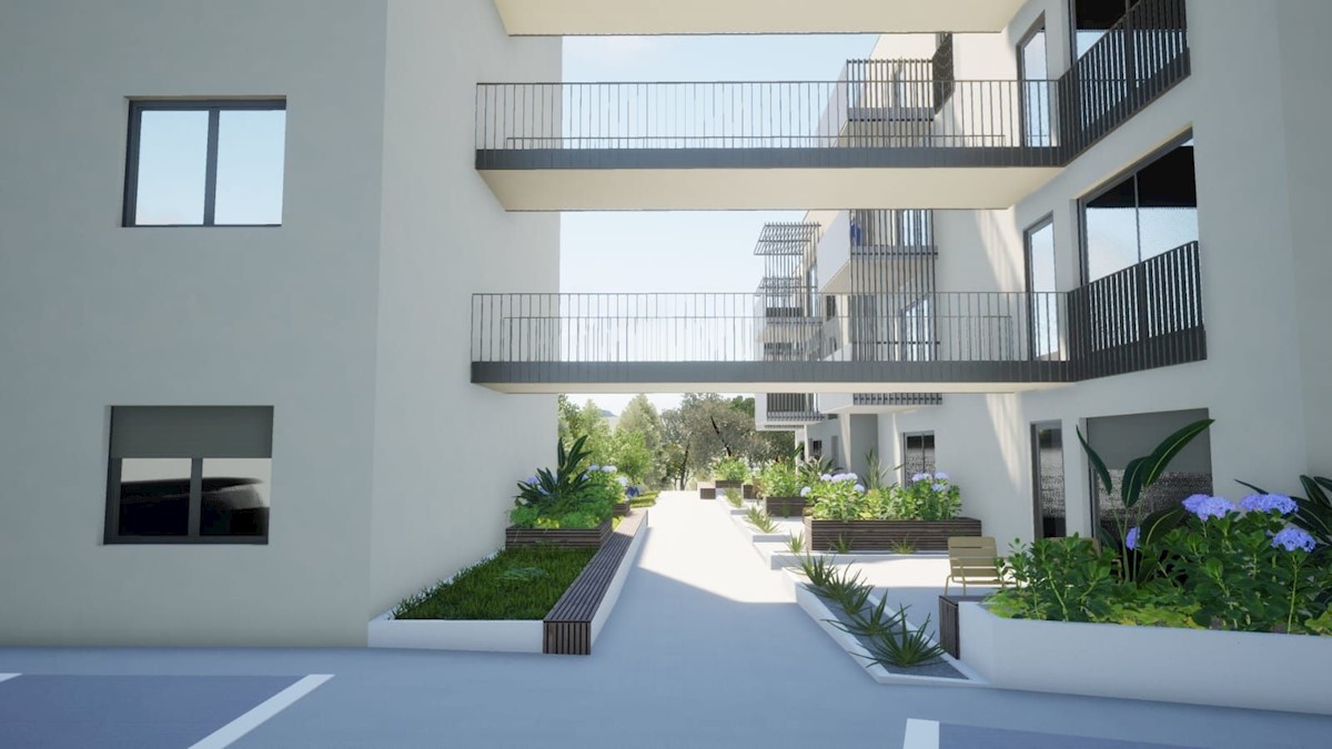 TAR- VENDESI APPARTAMENTI IN ZONA  RESIDENZIALE CON PISCINA