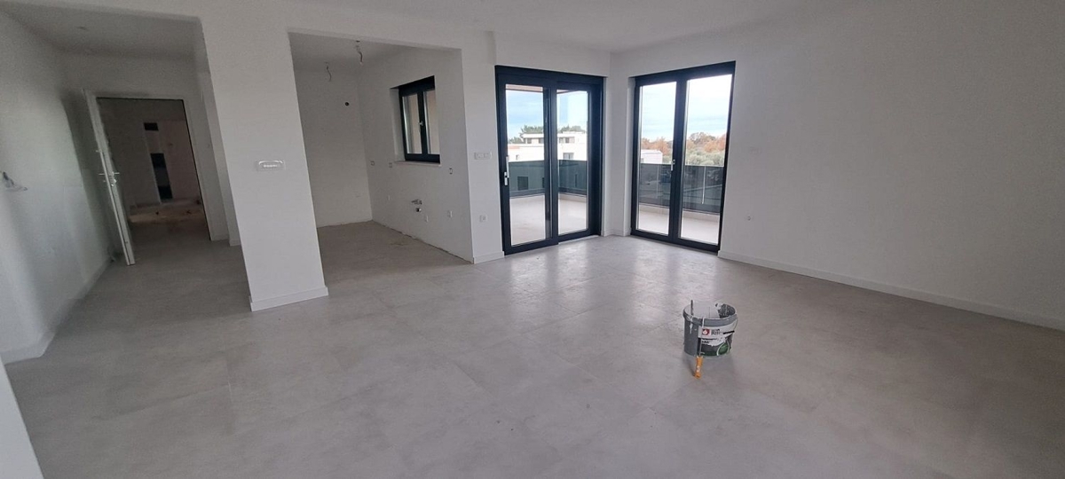 VABRIGA-APPARTAMENTO IN VENDITA CON TERRAZZO SUL TETTO