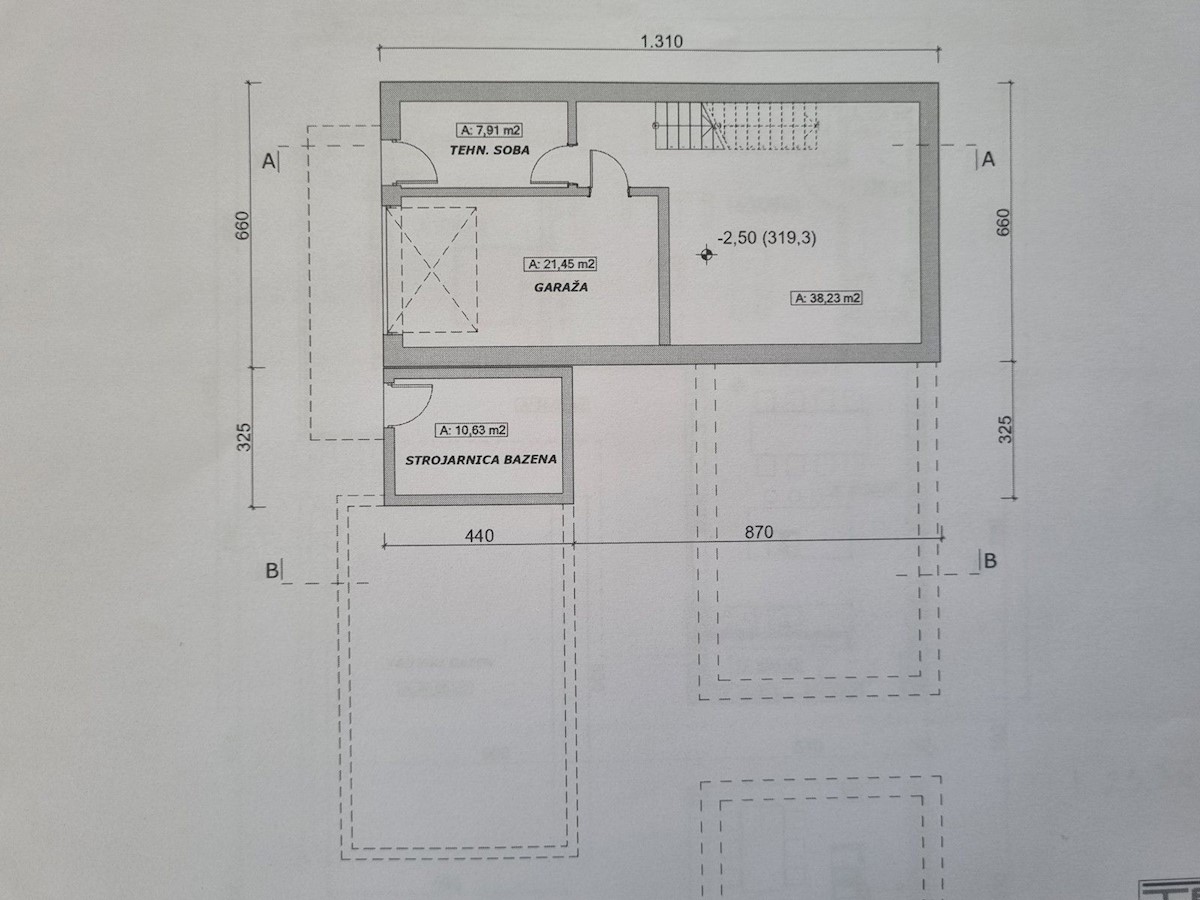 VIŠNJAN - VILLA CON PISCINA E GARAGE IN VENDITA