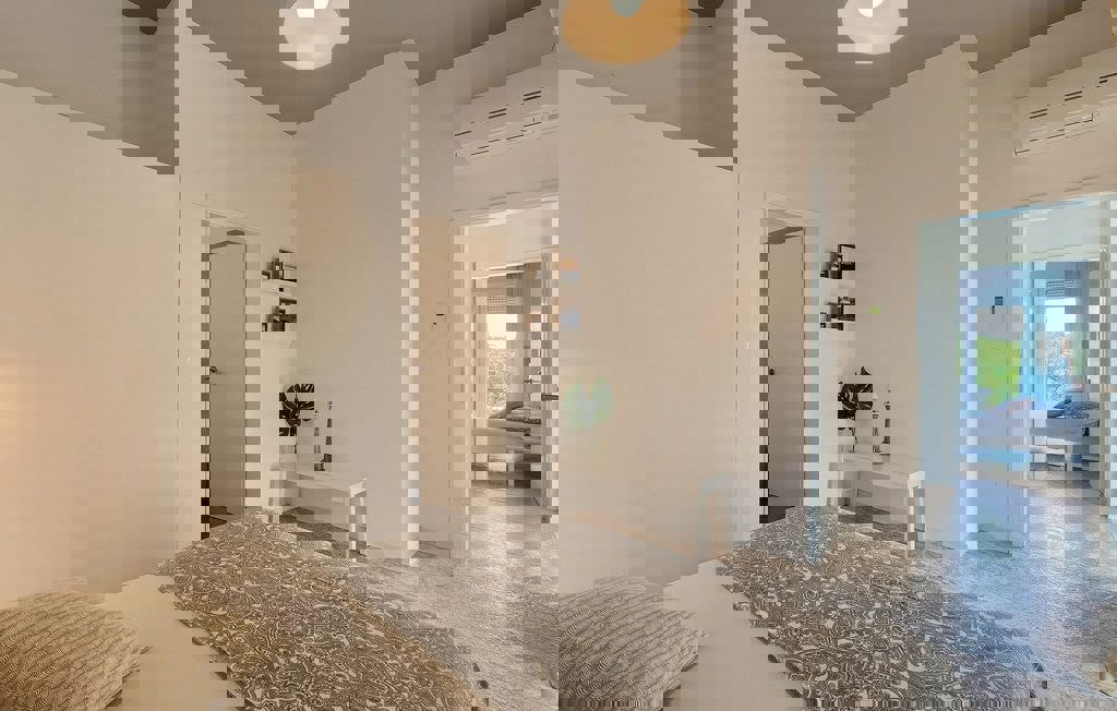 PARENZO-BELLISSIMA VILLA AL PIANO TERRA CON PISCINA IN VENDITA