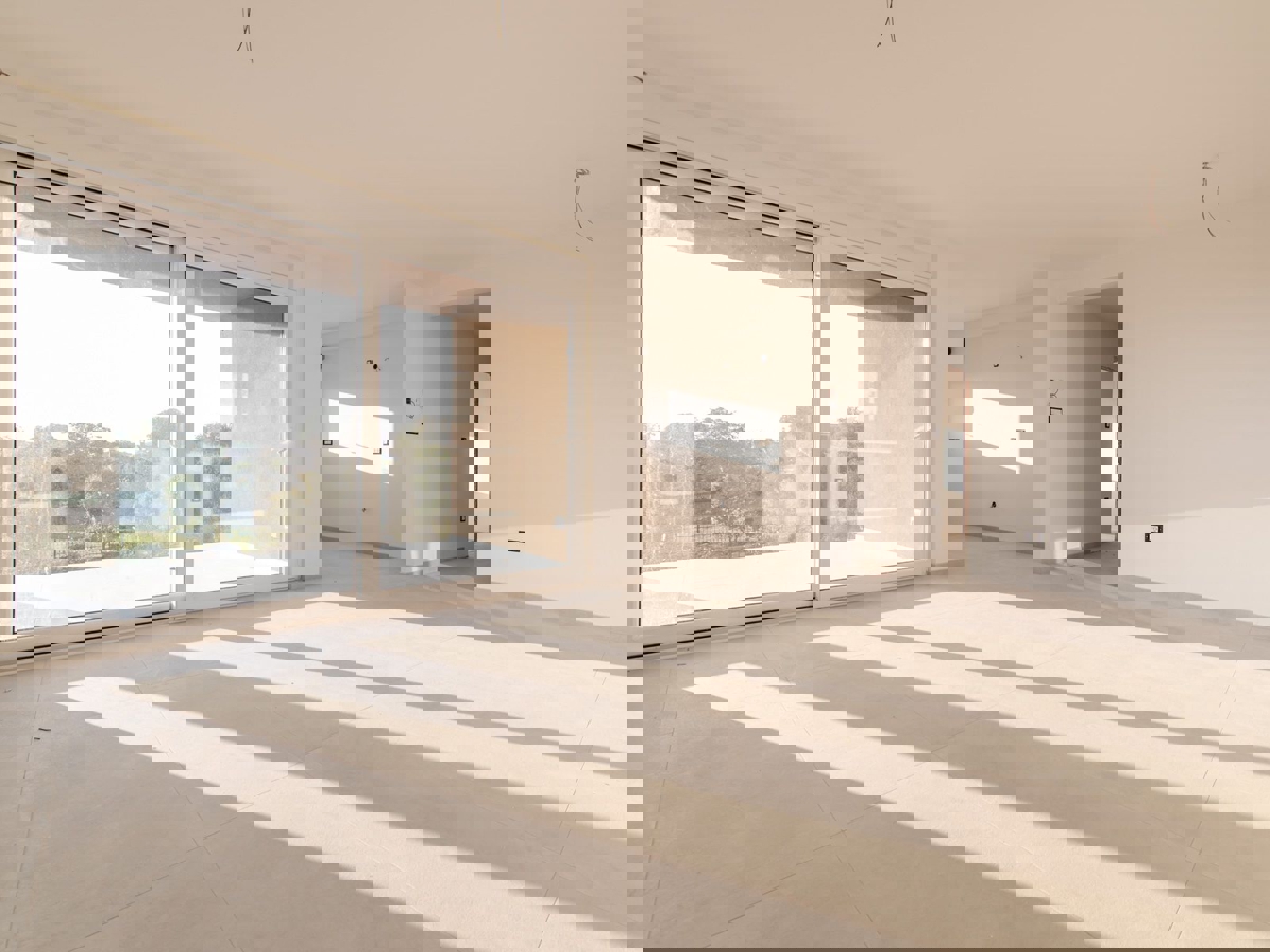 POREČ-APPARTAMENTI IN COSTRUZIONE CON ASCENSORE  VENDESI