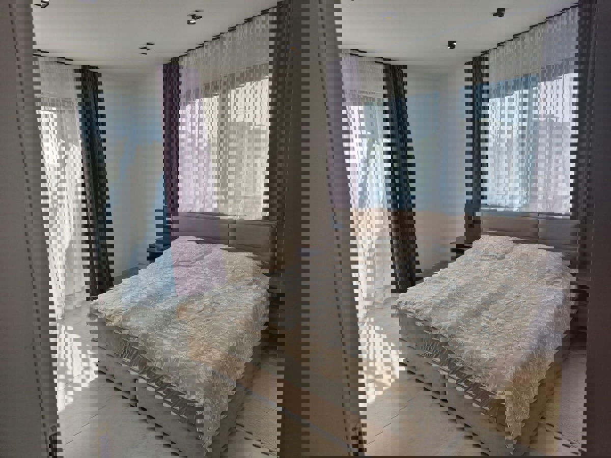 TAR-ATTICO IN VENDITA, VISTA MARE