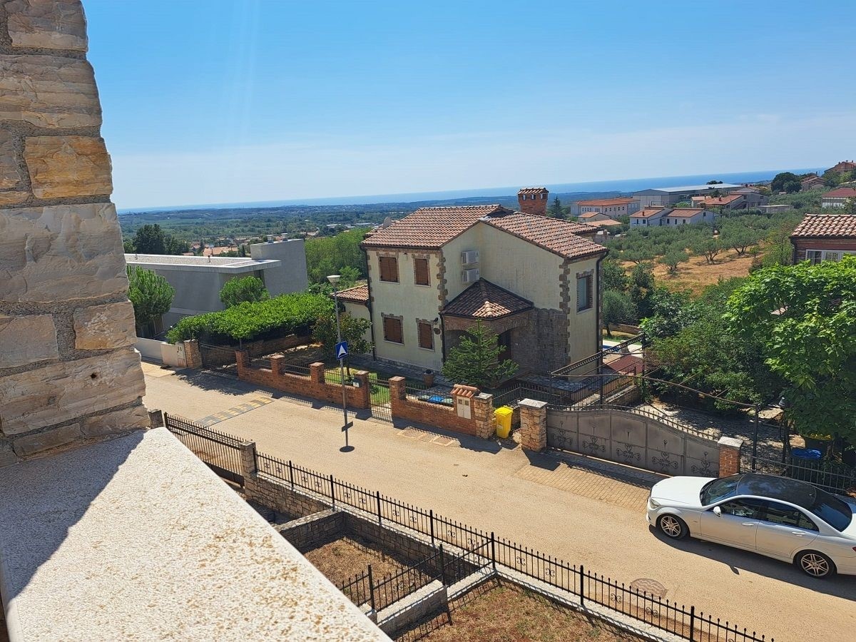 POREČ DINTORNI - CASA IN PIETRA IN VENDITA