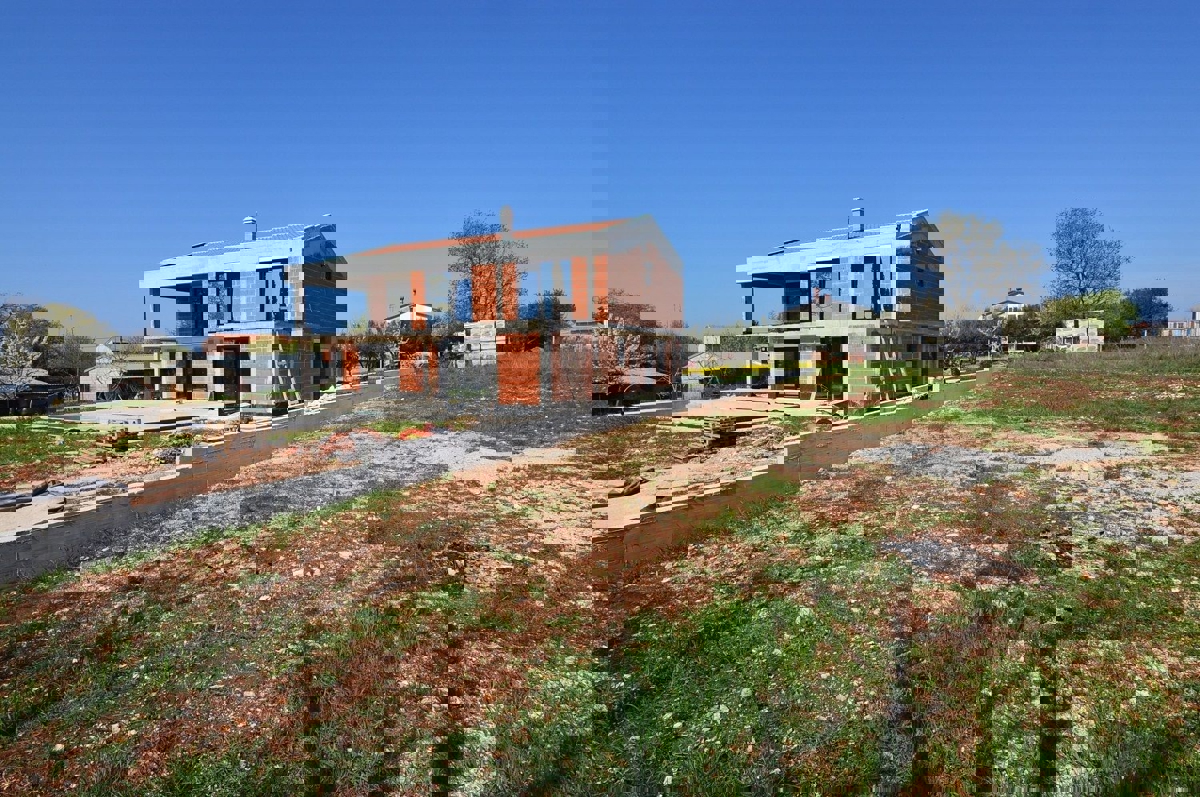 KAŠTELIR-TERRENO EDIFICABILE IN VENDITA