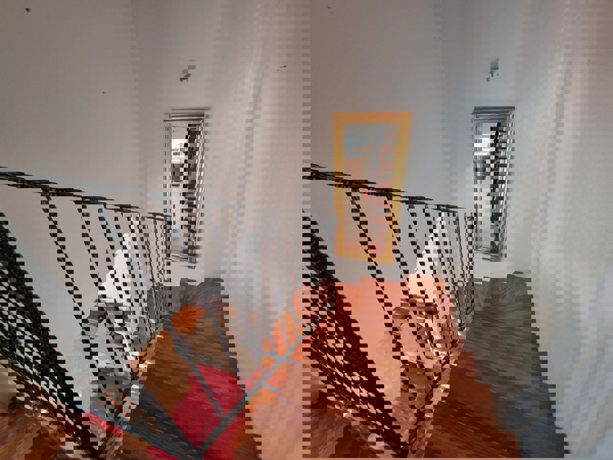  PARENZO D INTORNI  - VILLA MEDITERRANEA CON PISCINA A 1 KM DALLA SPIAGGIA