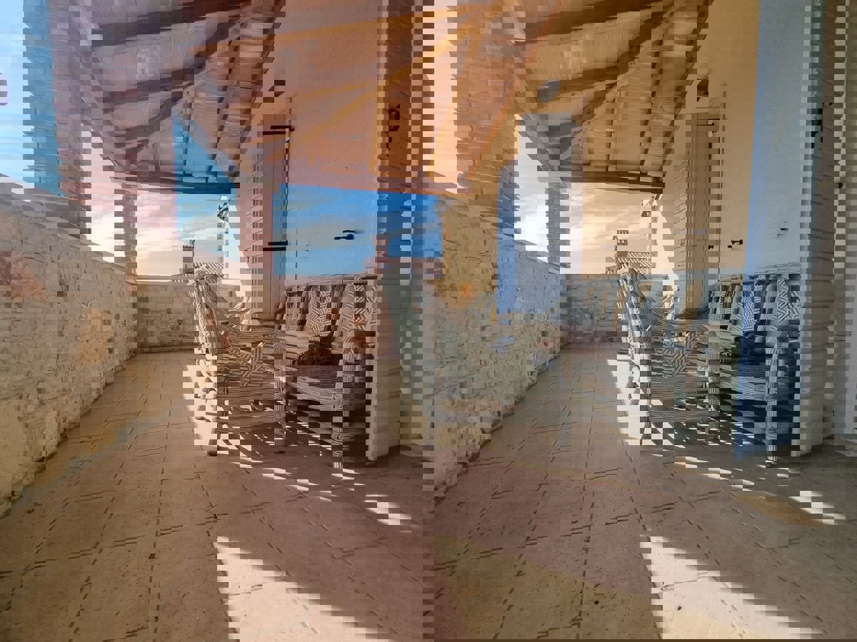  PARENZO D INTORNI  - VILLA MEDITERRANEA CON PISCINA A 1 KM DALLA SPIAGGIA