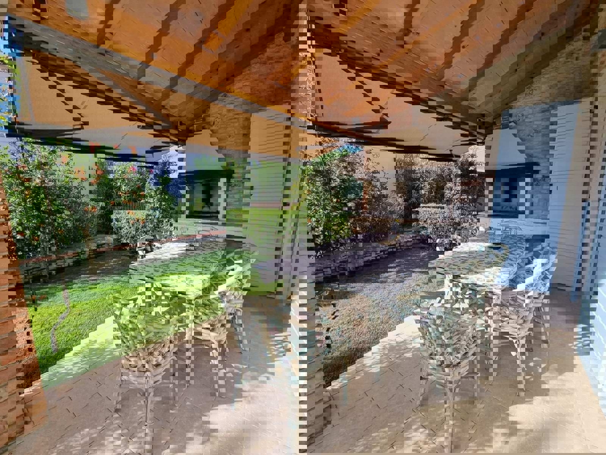  PARENZO D INTORNI  - VILLA MEDITERRANEA CON PISCINA A 1 KM DALLA SPIAGGIA