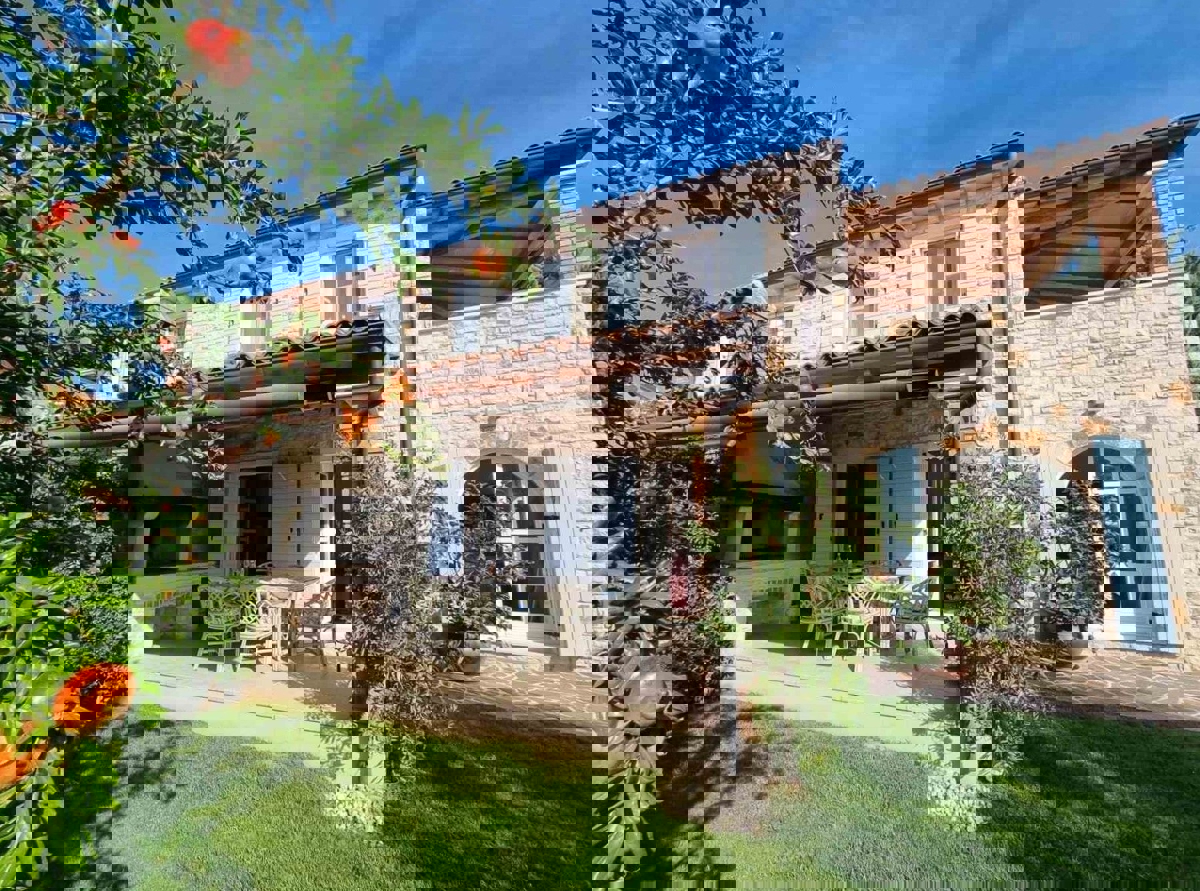  PARENZO D INTORNI  - VILLA MEDITERRANEA CON PISCINA A 1 KM DALLA SPIAGGIA