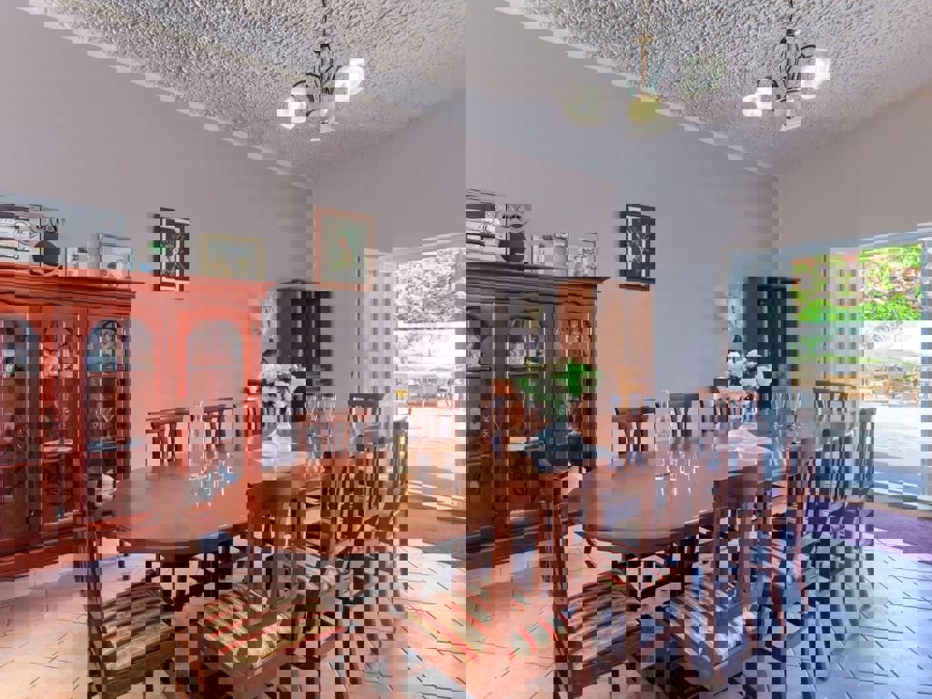 PARENZO-CASA CON PISCINA IN VENDITA