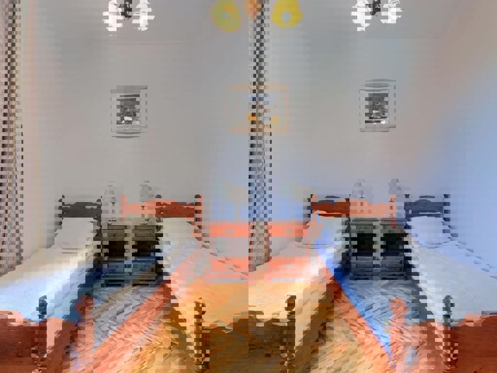 PARENZO-CASA CON PISCINA IN VENDITA