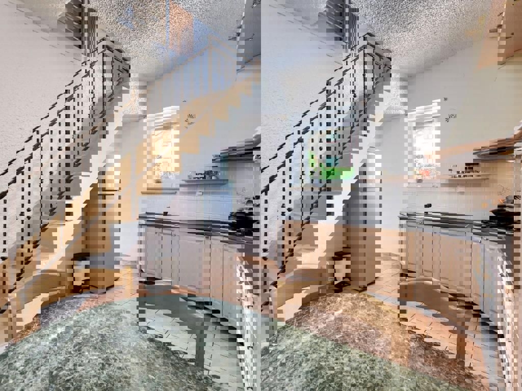 PARENZO-CASA CON PISCINA IN VENDITA