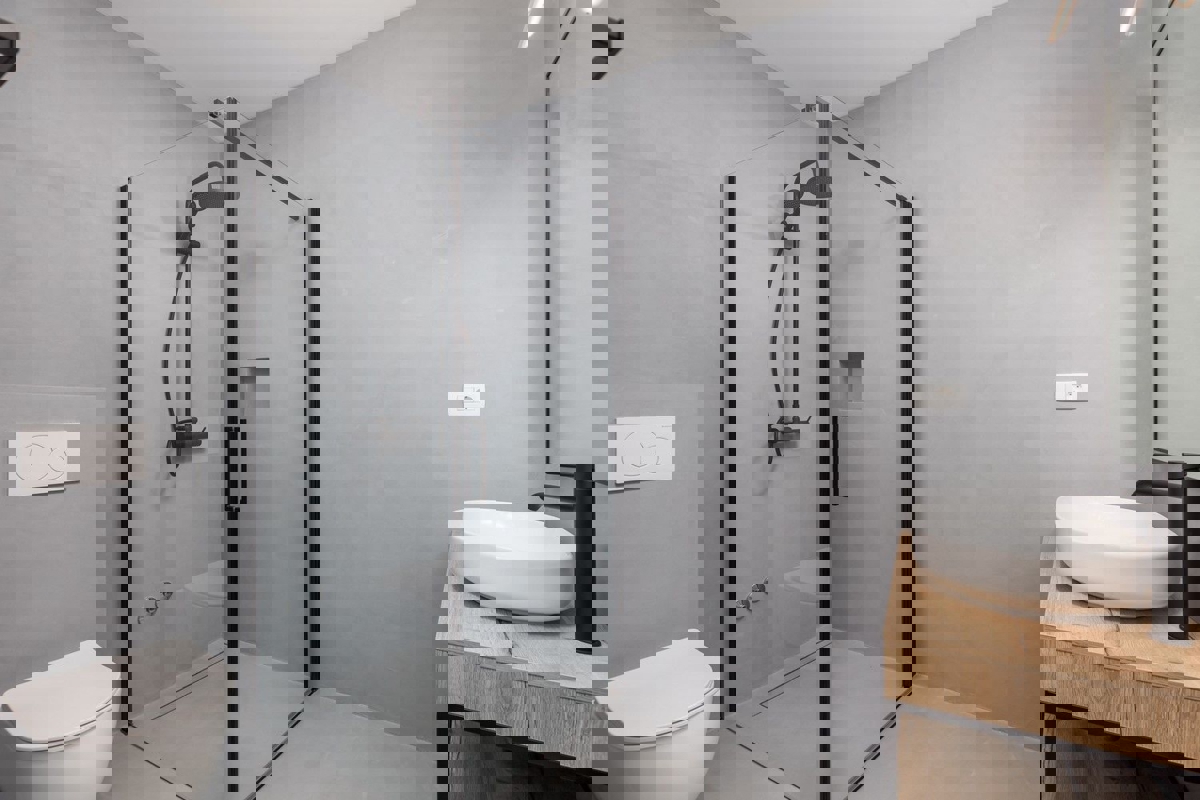 MOŠĆENIČKA DRAGA - VILLA IN POSIZIONE UNICA IN VENDITA