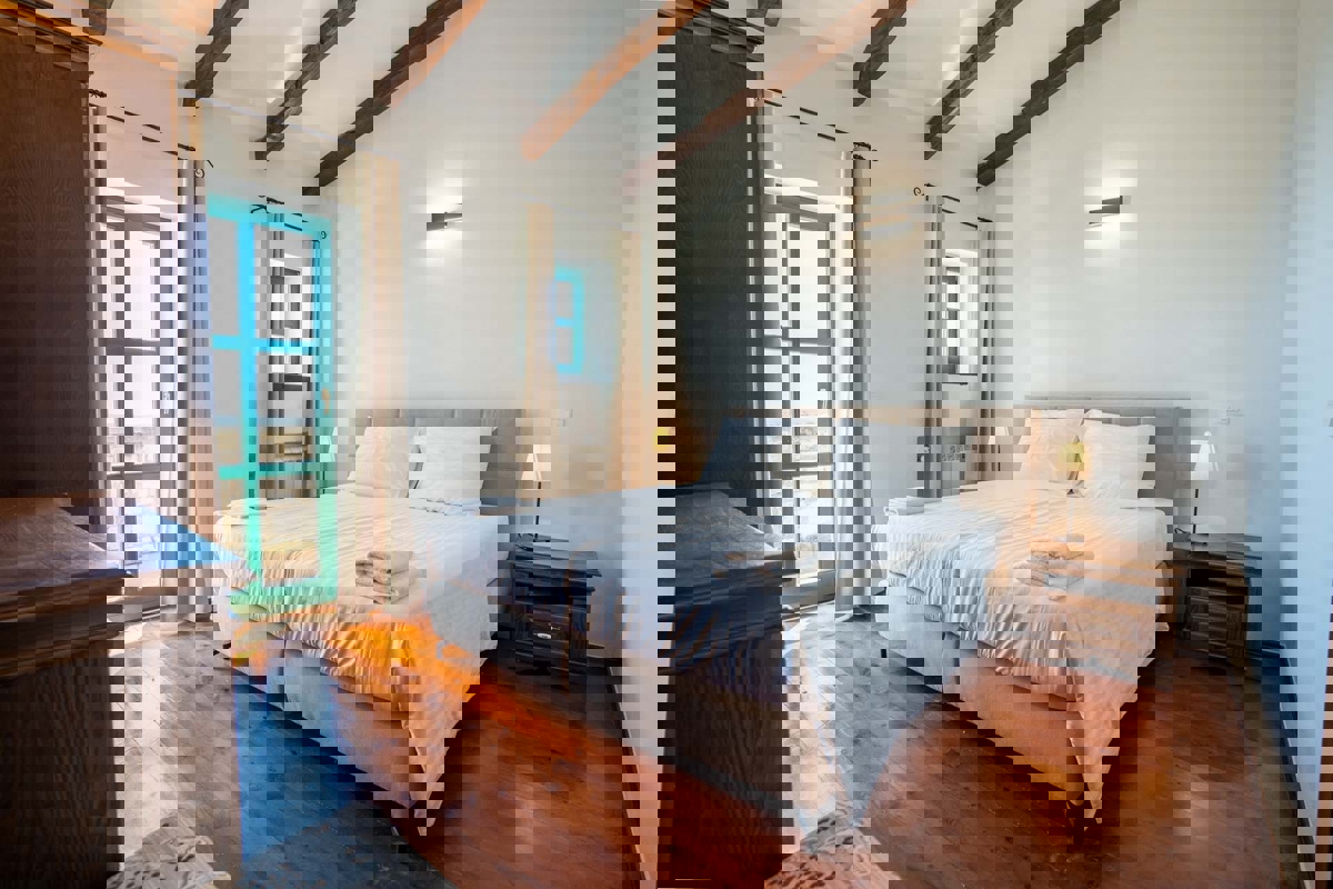 SVETI LOVREC - VILLA RUSTICA IN VENDITA CON PISCINA