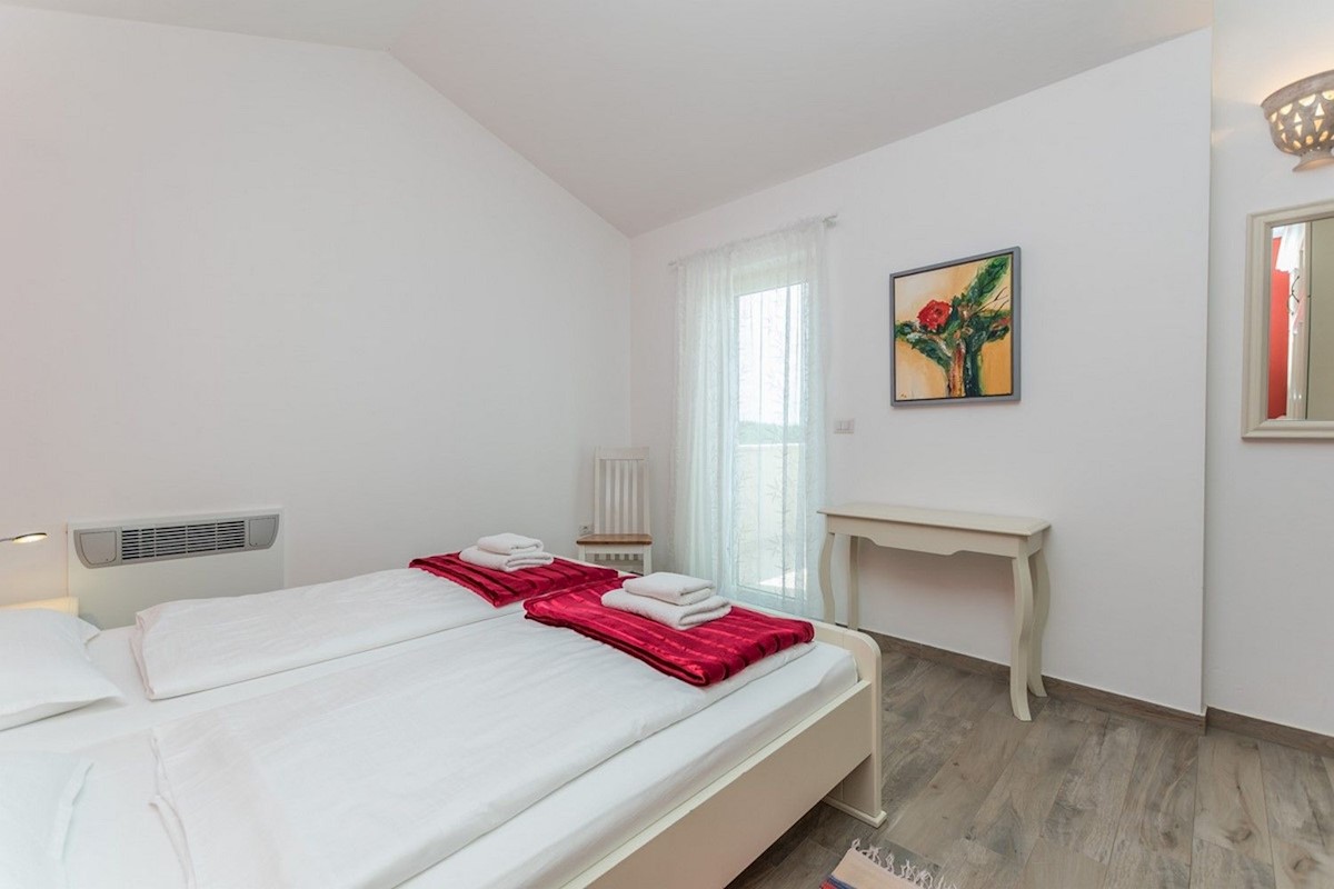 DINTORNI PARENZO - CASA MEDITERRANEA CON PISCINA IN VENDITA