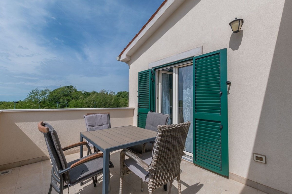 DINTORNI PARENZO - CASA MEDITERRANEA CON PISCINA IN VENDITA