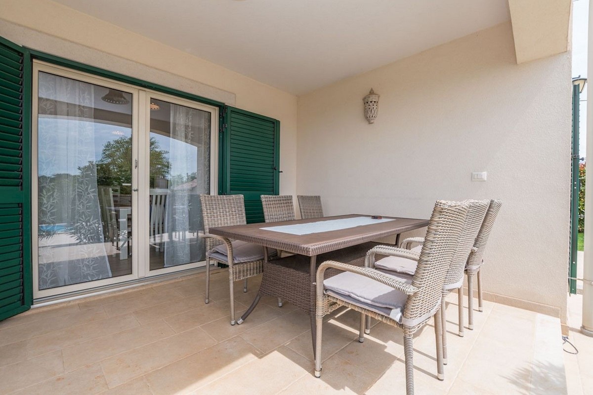 DINTORNI PARENZO - CASA MEDITERRANEA CON PISCINA IN VENDITA