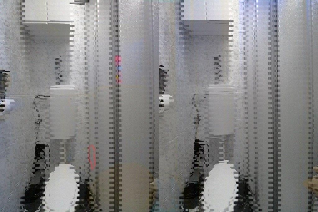 PARENZO 2 KM - APPARTAMENTO AL PIANO TERRA IN VENDITA