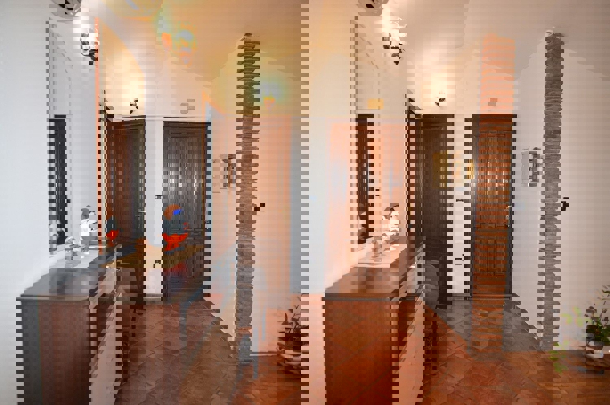  PARENZO - APPARTAMENTO MANSARDATO 126 M2 IN VENDITA