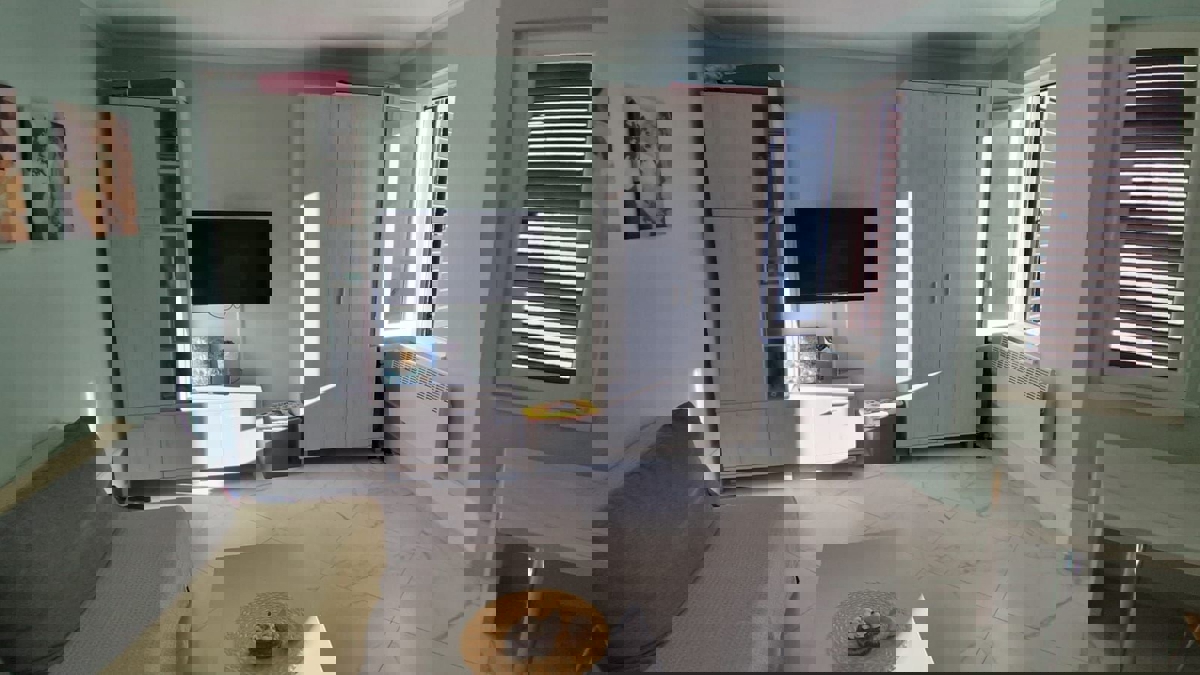 ČERVAR PORAT-APPARTAMENTO AL 1. PIANO IN VENDITA