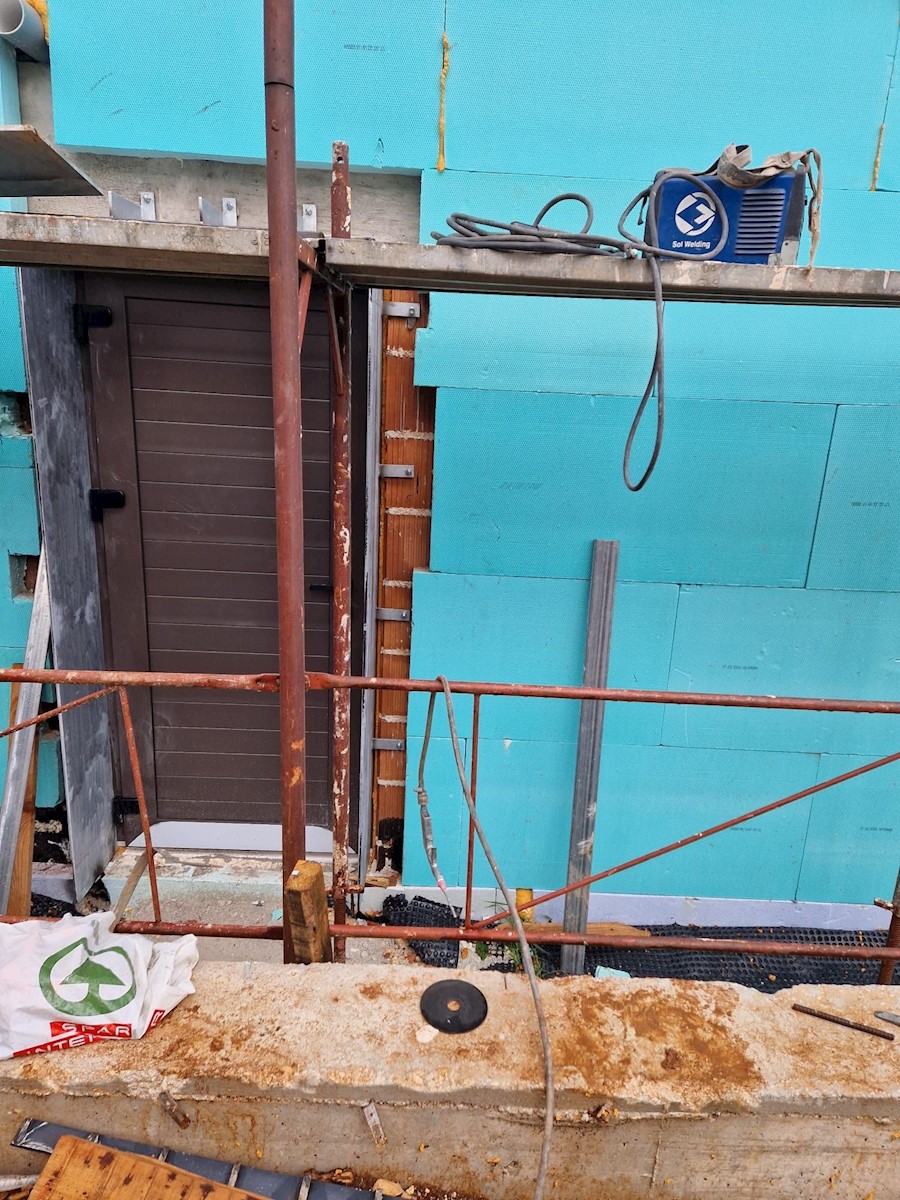PARENZO-VILLA DI LUSSO CON PISCINA IN COSTRUZIONE