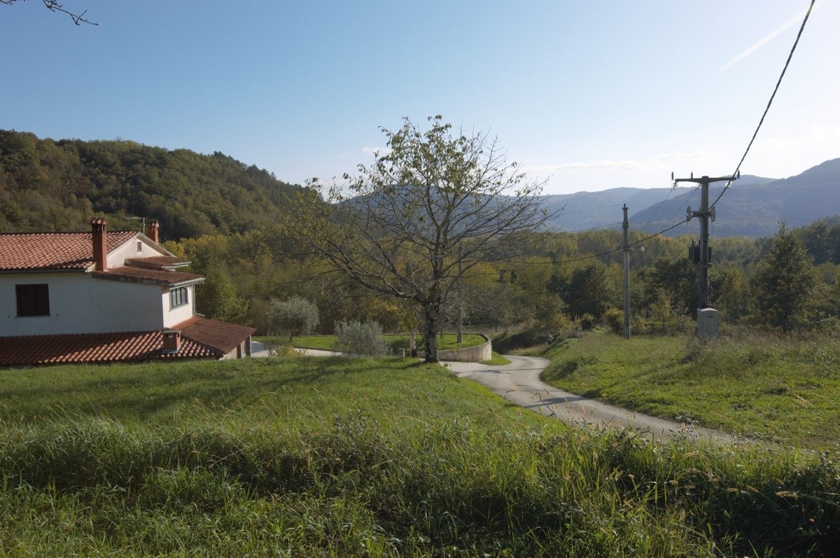 MONTONA DINTORNI- TERRENO EDIFICABILE CON PROGETTO CONCETTUALE IN VENDITA