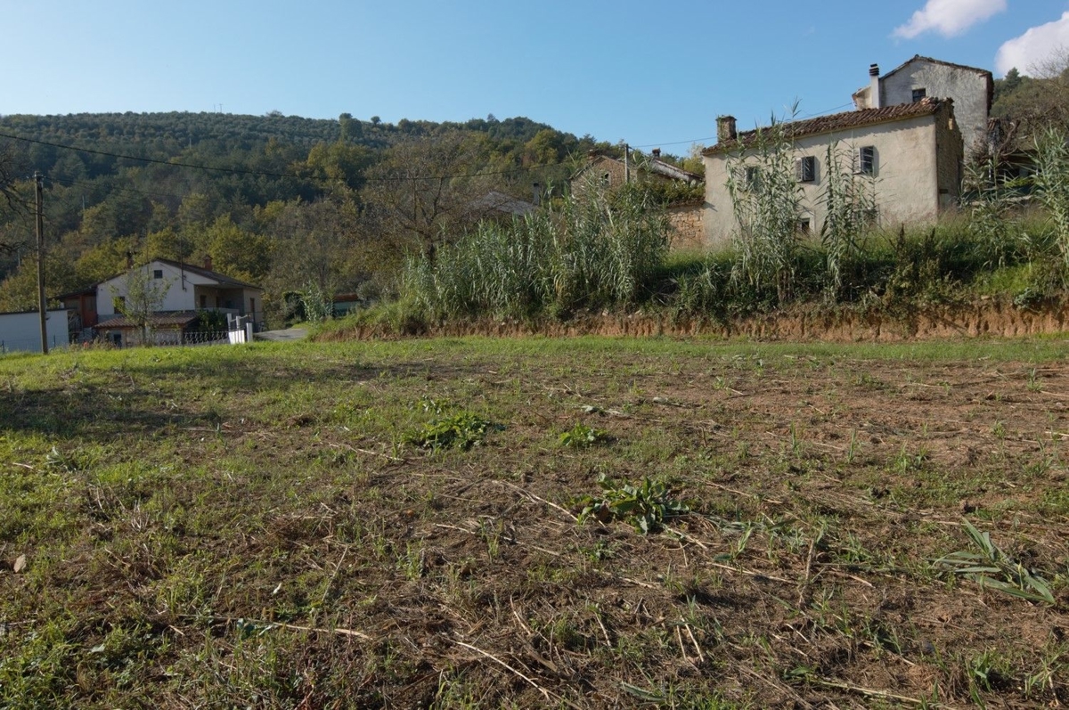 MONTONA DINTORNI- TERRENO EDIFICABILE CON PROGETTO CONCETTUALE IN VENDITA