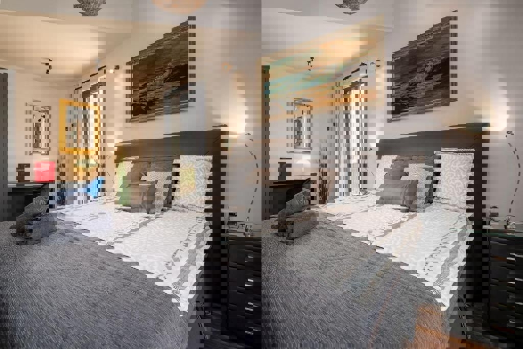 PARENZO-VILLA DI LUSSO SU UN AMPIO GIARDINO